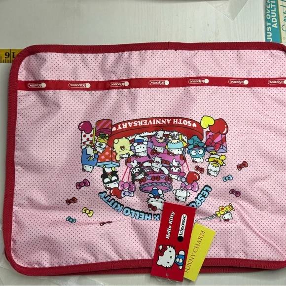 Hello Kitty 50th Anniversary travel organizer Bag - Picture 3 of 8